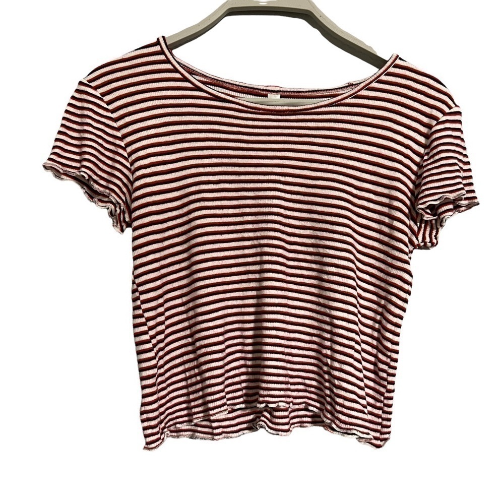 Self esteem 90’s y2k striped lettuce hem shirt cropped festival outfit